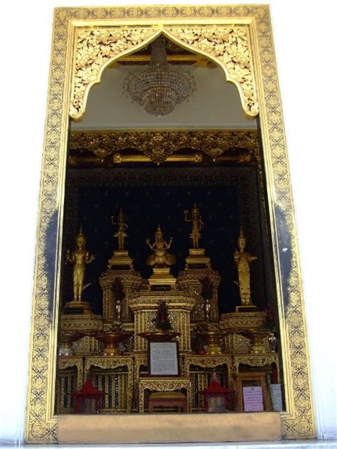 city pillar shrine thailand trip  asia  metal traveller