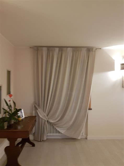 Scegli la consegna gratis per riparmiare di più. tenda arricciata su bastone con fascia fermatenda per salotto | Tende