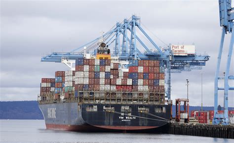 west coast ports bustling   labor deal  korea times