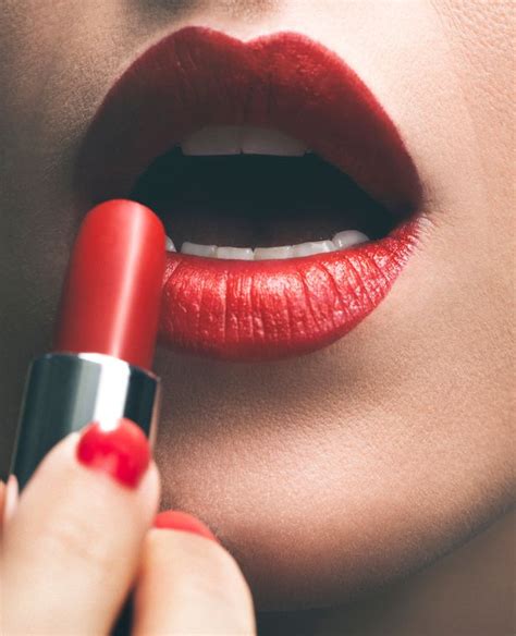 7 Best Lipsticks To Help You Celebrate Nationallipstickday One For