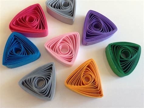 quilling strips easy triangle  thin sweker