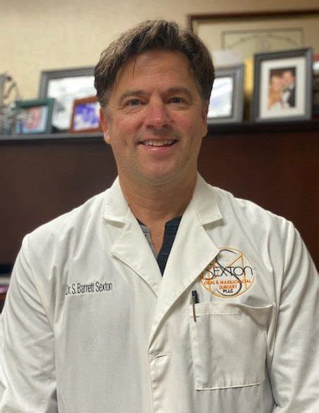 Stephen Barrett Sexton Dds Memphis Tn Oral Surgeon Dr Sexton
