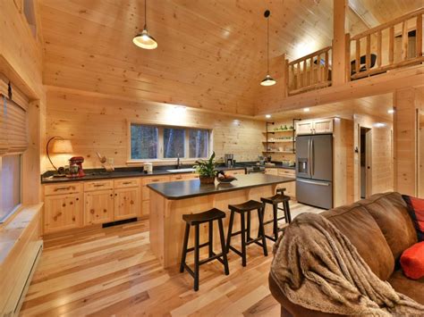 stylish log cabin interiors view  designs ideas