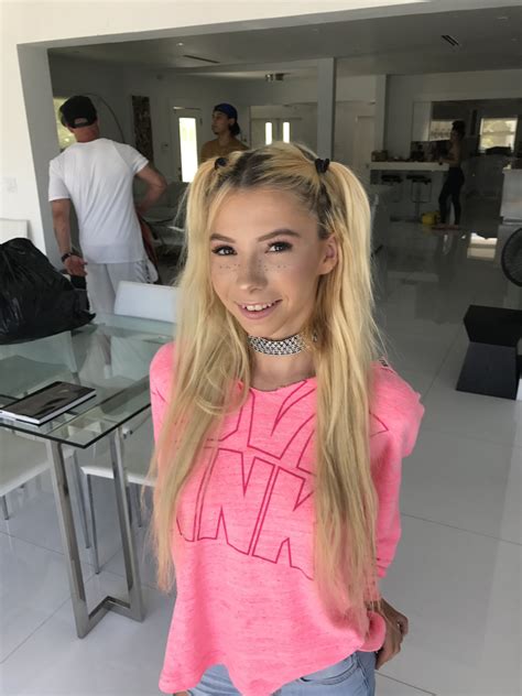 Tw Pornstars 1 Pic Kenzie Reeves Twitter How It Started Vs How It