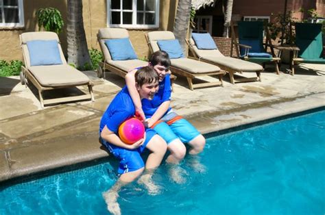 hotel swimming pools   pool guide