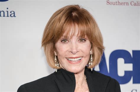 stefanie powers dishes on hollywood legends and her new off broadway show
