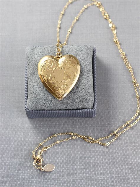 gold heart locket necklace  gold filled vintage blank cartouche