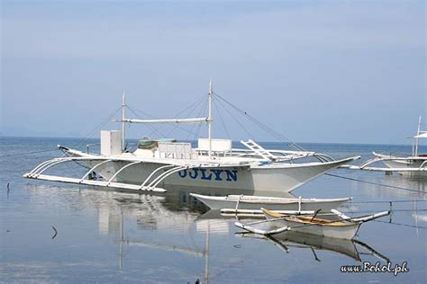 outrigger boat