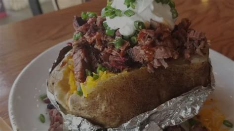 houstons top  barbecue baked potatoes abccom