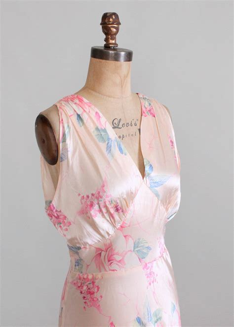 vintage 1940s palest pink floral silk nightgown raleigh vintage