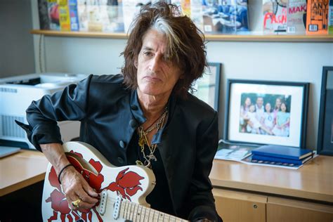 Live Sessions Joe Perry Plays The Ventures And Reads From His