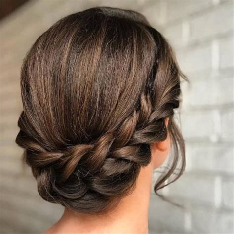 17 Super Easy Updos Anyone Can Do Trending In 2019