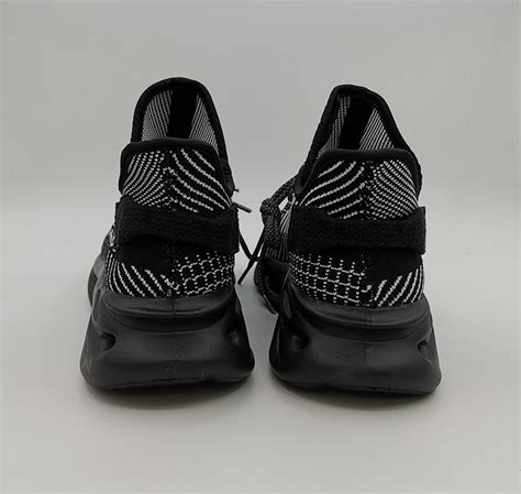 original yeezy running shoes casual sport shoes sneakers running shoes original logo china fly