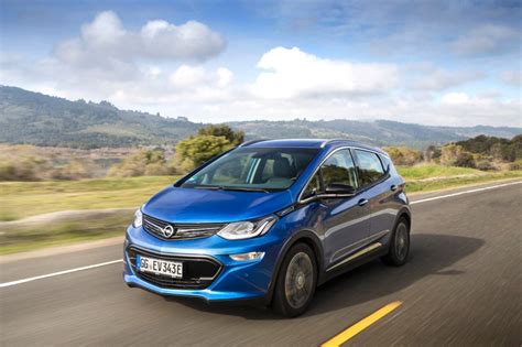 official   opel ampera    electric range   km
