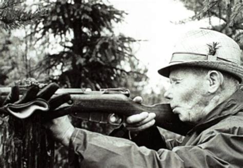 la historia de simo hayha el francotirador mas letal de la ii guerra mundial