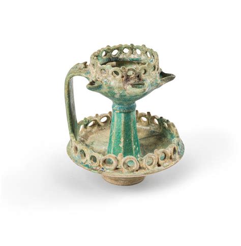 bonhams cornette de saint cyr lampe à huile kashan en céramique