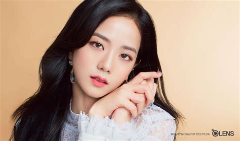 [news] Blackpink S Jisoo Is In London — Unitedkpop