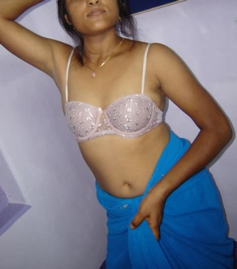hot desi aunty actress girls images sex pics very hot and sexy girls in bedroom dress removing