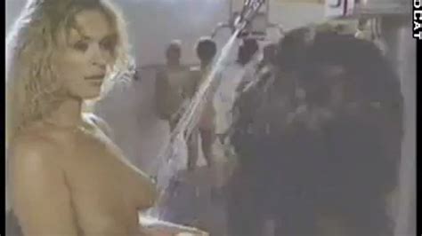 Linda Blair Nude Shower Naked Girls In The Shower Scene