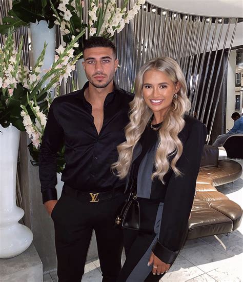 Molly Mae Hague And Tommy Fury Have Sparked Engagement Rumours Kiss