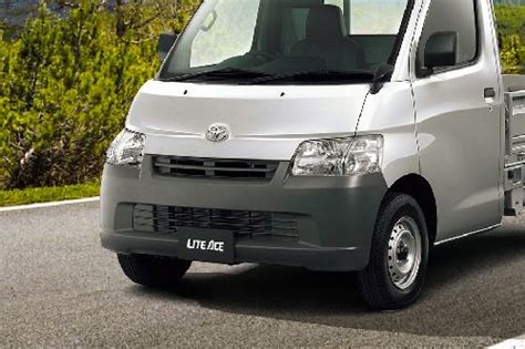 checking     toyota lite ace