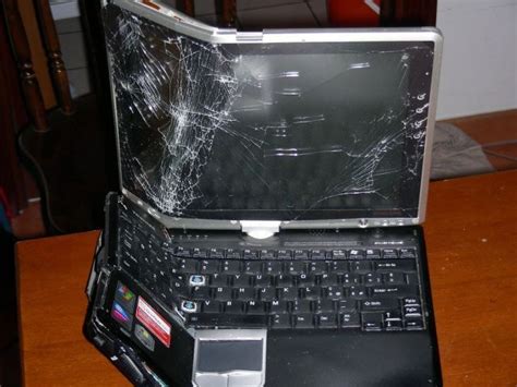 broken laptop funnycom
