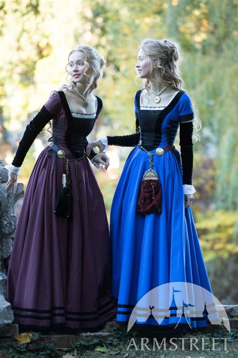 tailliertes kleid mit samt „renaissance erinnerung” medieval dress