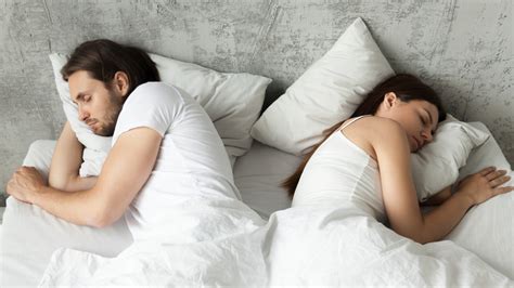 What All Happy Couples Do Before Going To Bed