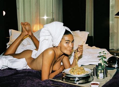 kelly gale nude deleted photos by cameron hammond the