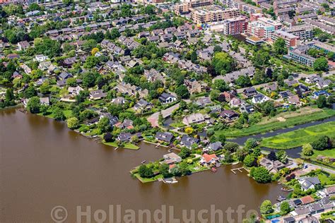 hollandluchtfoto reeuwijk luchtfoto centrum