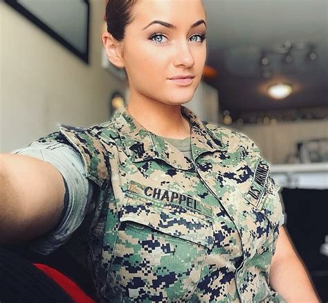 Pin By Robert K On Thank You For Your Service Female Marines