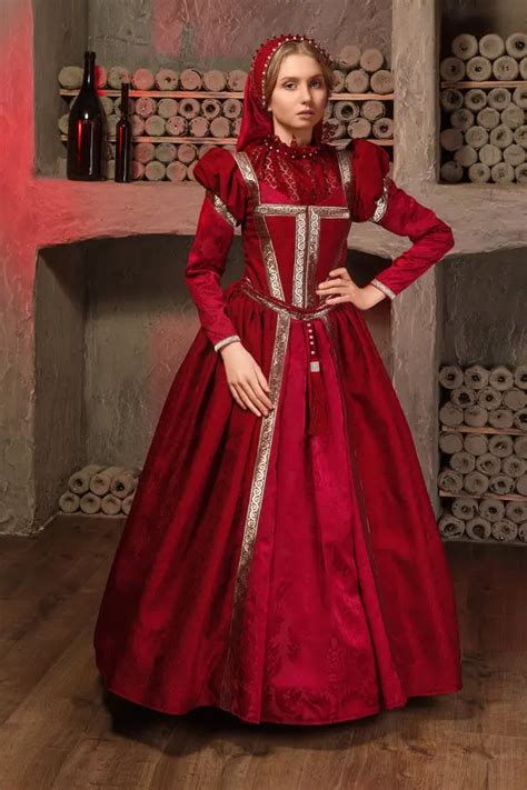 womens historical costume queen  england  extravagant burgundy dress   style