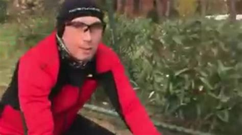 dumpertnl wielrenner filmen  turkije