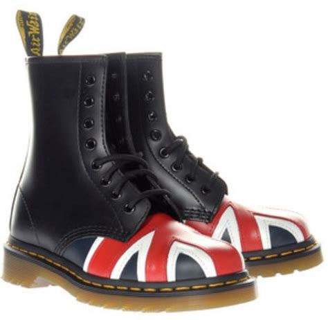 union jack smooth boots dr martens boots shoes