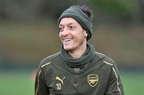 arsenal news mesut ozil sends message to fans ahead of burnley clash