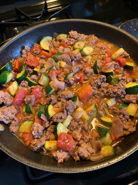 super easy  pan keto dinner  ground beef  veggies