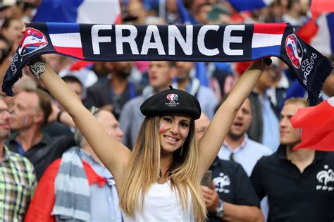 euro 2016 female fans mirror online