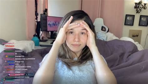 women on twitch go without makeup to support a fellow streamer kotaku uk