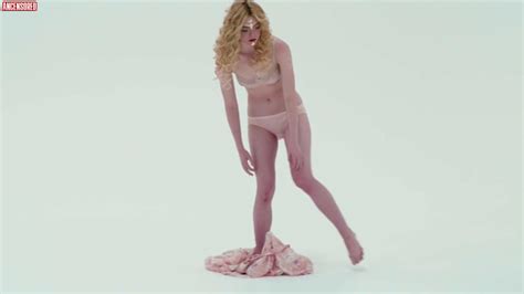 Elle Fanning Nude Pics Page 5