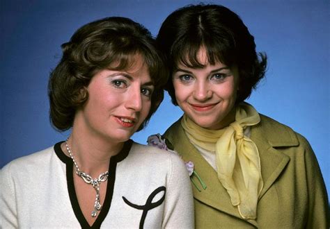 Penny Marshall Laverne And Shirley Star And Iconic Director Dead At 75