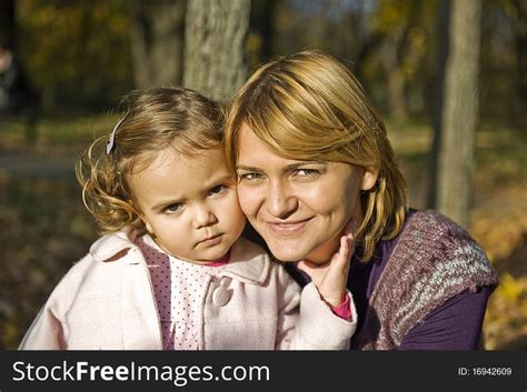 Mom And Daughter Free Stock Images And Photos 16942609