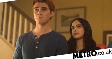 Riverdale Season Three Release Date Cast Plot And Is There A Trailer