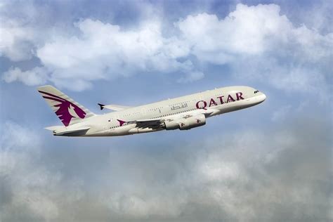 qatar airways    largest airline   world travelobiz