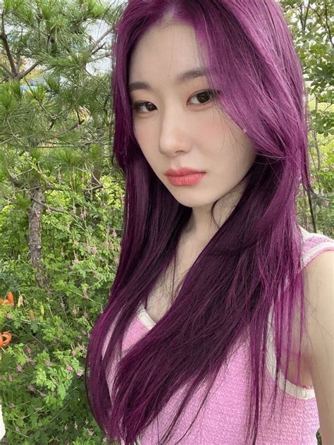 chaeryeong archive on twitter i need purple haired chaeryeong…