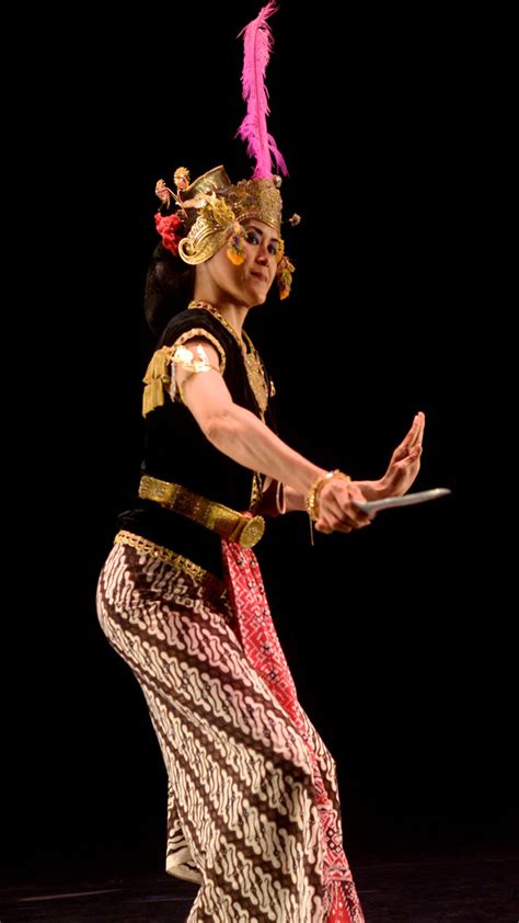Asian Dance And Drama Traditional Asian Theatre Traditional Asian Dance