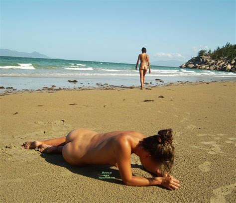 Nude On Aussie Island January 2010 Voyeur Web