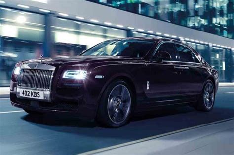 rolls royce ghost  specification launched  india