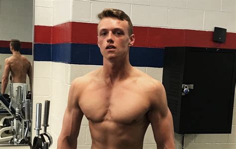 Straight Twink Who Joined Onlyfans After 18th Birthday Goes Gay