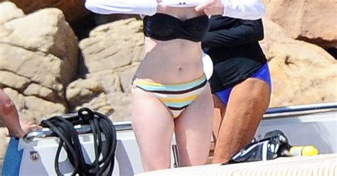 Chelsea clinton sexy picture