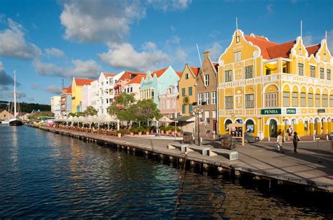 ultimate willemstad curacao guide     willemstad curacao world heritage sites